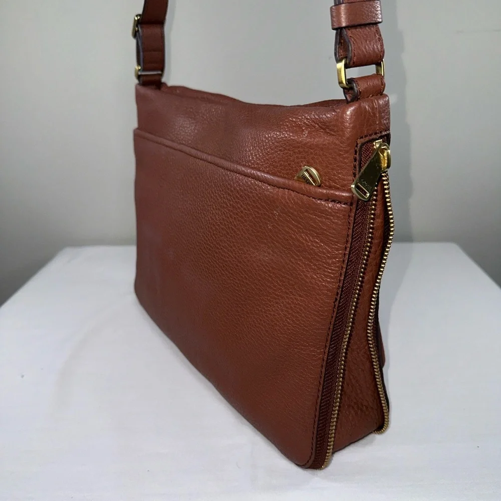 Fossil Piper Brown Pebble Leather Crossbody Small Messenger Bag Expandable